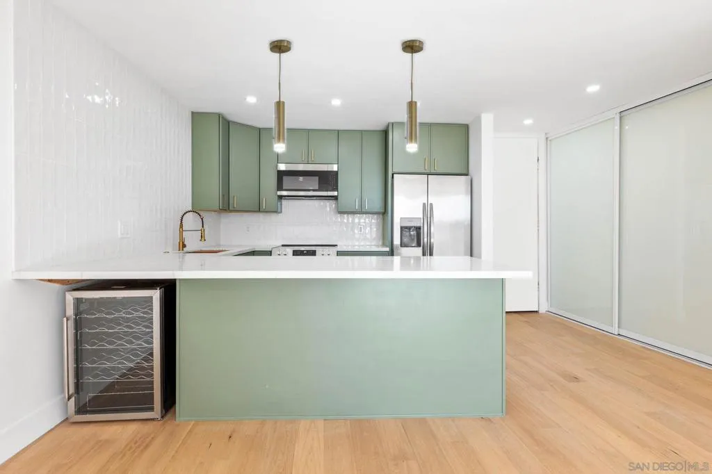 3050 Rue Dorleans 308, San Diego, California 92110 home-pic-4